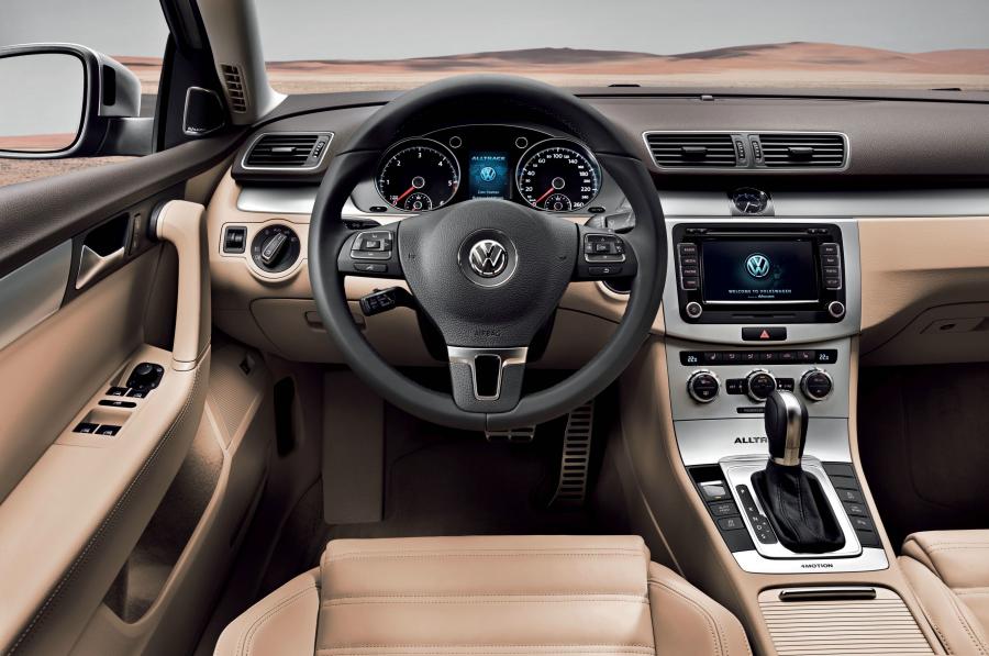  Volkswagen Passat Alltrack 2011 года  (фото 5 из 13)